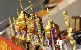 洛杉矶道奇队在入主新东家后，迅速签下格林基组建“两亿双王牌”